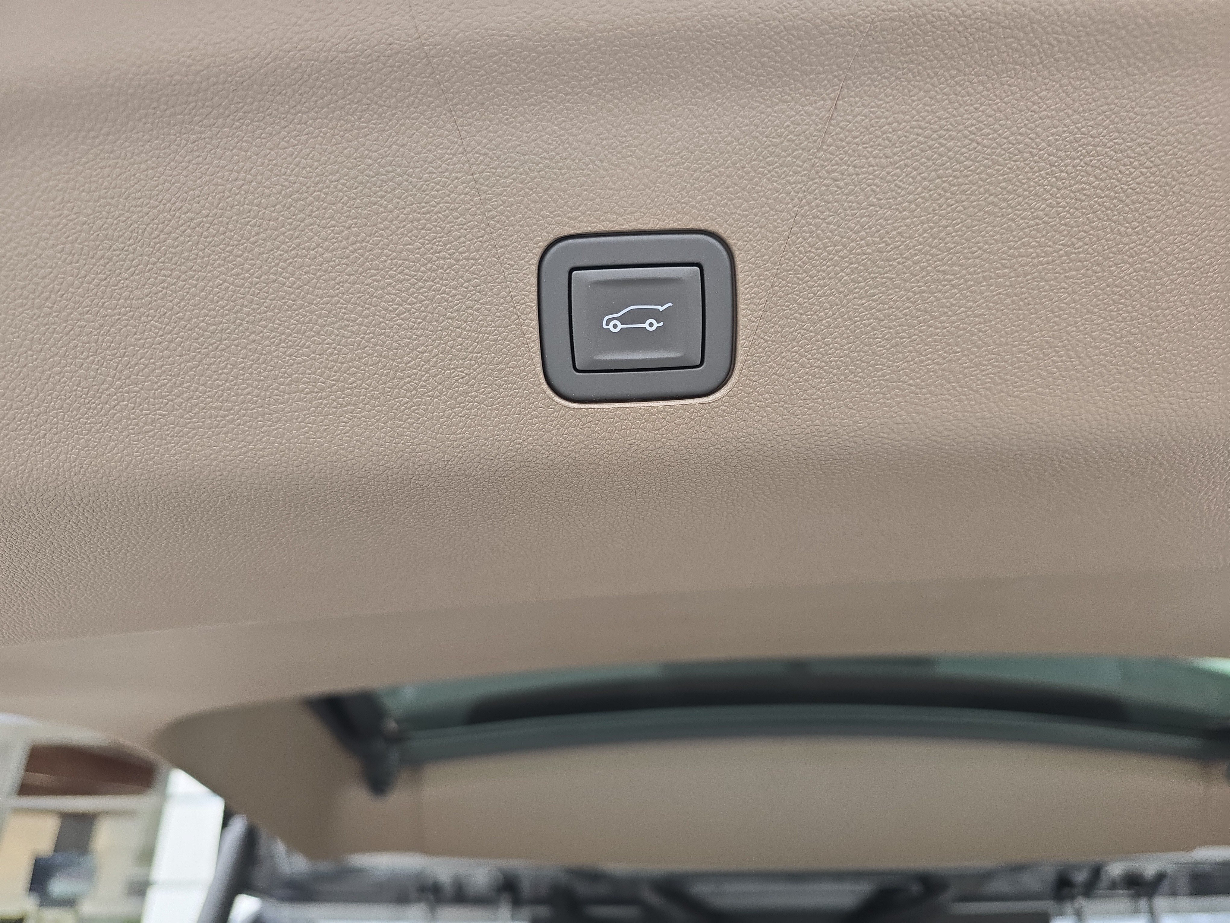 New 2026 GMC Yukon Denali w/ Denali Reserve Package AWD/4WD image 6