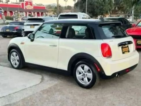 Used 2018 MINI Cooper 2-Door Hardtop FWD image 36