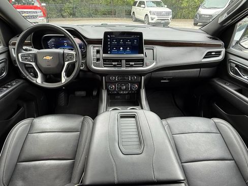 Used 2023 Chevrolet Suburban Premier RWD image 29