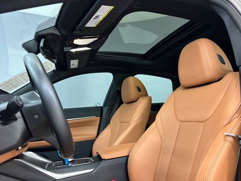 Certified 2022 BMW i4 eDrive40 w/ M Sport Package image 16