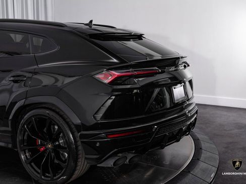 Used 2019 Lamborghini Urus image 13
