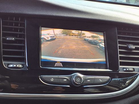 Used 2022 Buick Encore Preferred w/ Safety Package image 6