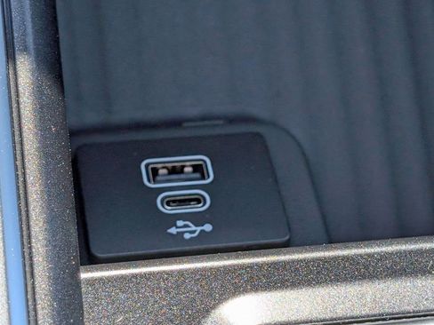 New 2026 Ford Expedition Active image 40