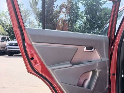 Used 2013 Kia Sportage LX w/ Convenience Pkg image 23