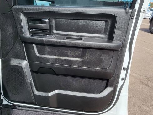 Used 2024 RAM 2500 Tradesman w/ Chrome Appearance Group image 15