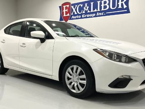 Used 2016 MAZDA MAZDA3 i Sport FWD image 10