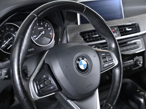 Used 2017 BMW X1 xDrive28i AWD/4WD image 10