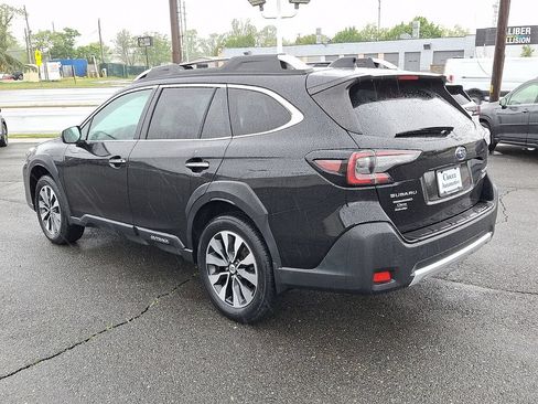 Used 2023 Subaru Outback Touring XT AWD/4WD image 7