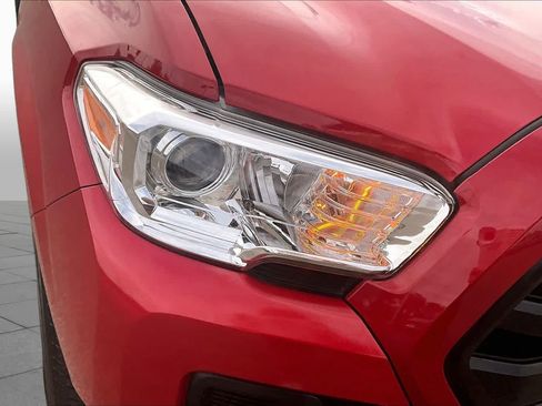 Used 2016 Toyota Tacoma SR RWD image 27