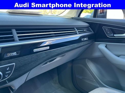 Used 2017 Audi Q7 3.0T Prestige w/ Prestige Package image 25