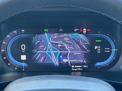 Certified 2023 Volvo XC40 Recharge Core image 29