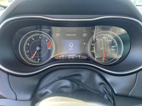 Used 2023 Jeep Cherokee Altitude Lux AWD/4WD image 18