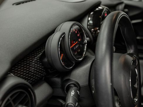 Used 2017 MINI Cooper S image 19