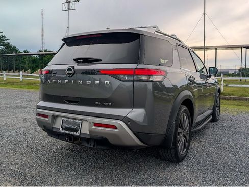 Used 2022 Nissan Pathfinder SL w/ SL Premium Package AWD/4WD image 5