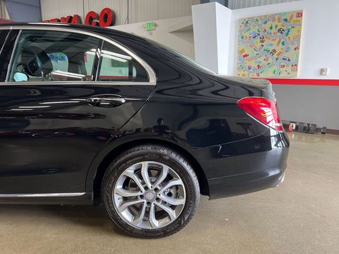 Used 2015 Mercedes-Benz C 300 4MATIC Sedan image 38