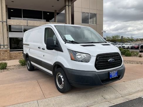 Used 2019 Ford Transit 250 130 Low Roof RWD image 9
