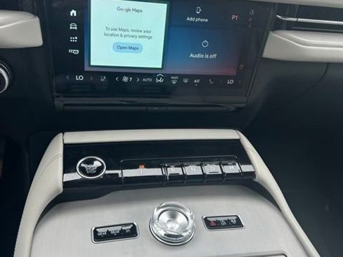 New 2026 Lincoln Navigator Premiere AWD/4WD image 7