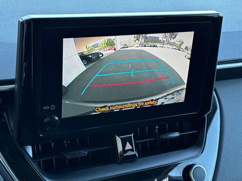 Certified 2024 Toyota Corolla Cross LE FWD image 19