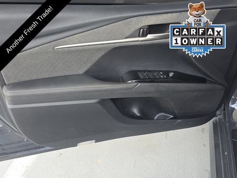 Used 2025 Toyota Camry XLE FWD image 32