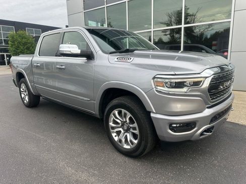 Used 2022 RAM 1500 Limited w/ Body Color Bumper Group AWD/4WD image 3