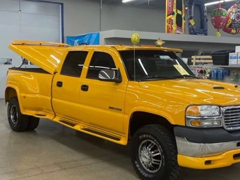 Used 2001 GMC Sierra 3500 4x4 Crew Cab w/ Off-Road Skid Plate Pkg image 4