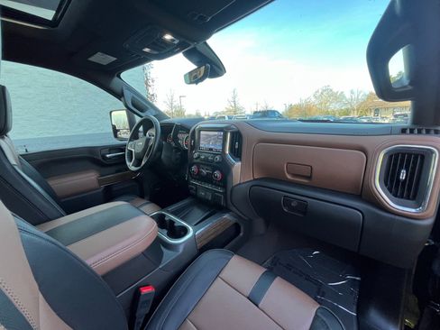 Used 2023 Chevrolet Silverado 2500 High Country w/ Z71 Off-Road Package AWD/4WD image 44