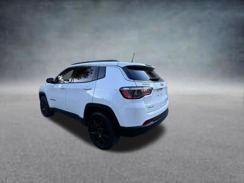 Certified 2022 Jeep Compass Latitude AWD/4WD image 5