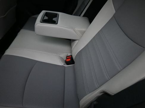 Used 2025 Toyota RAV4 Limited AWD/4WD image 22