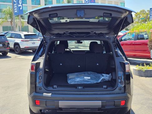 New 2026 Jeep Cherokee Laredo AWD/4WD image 7