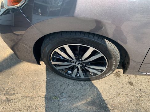 Used 2019 Honda Fit EX image 12