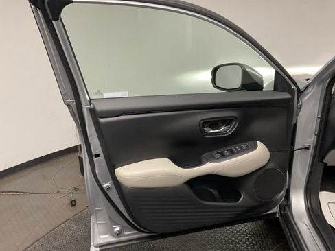 New 2026 Honda HR-V LX image 9