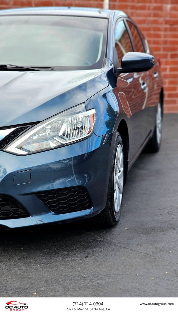 Used 2017 Nissan Sentra SV FWD image 3