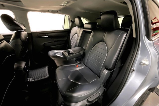 Certified 2024 Toyota Highlander XLE AWD/4WD image 27