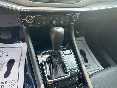 Used 2022 Jeep Compass Limited image 34