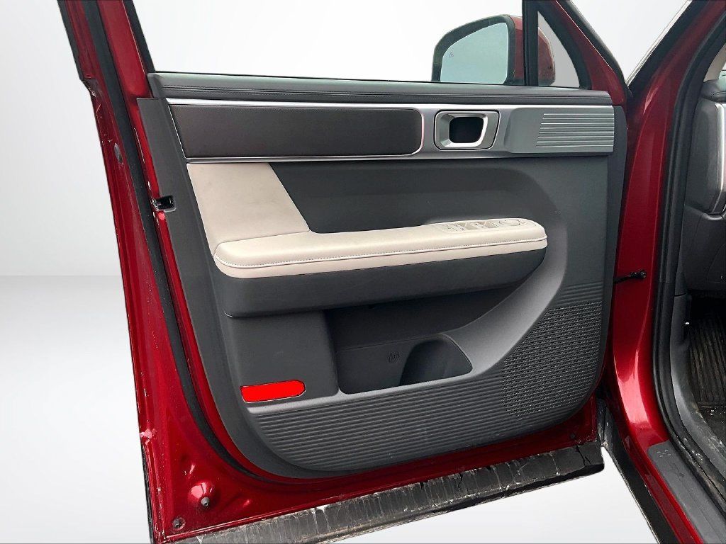 Used 2025 Hyundai Santa Fe SEL FWD image 21