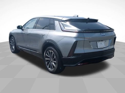 New 2025 Cadillac Lyriq Sport image 7