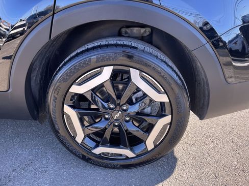 Certified 2023 Kia Telluride S w/ S Sunroof Package image 10