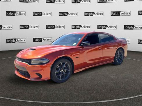 Certified 2023 Dodge Charger R/T w/ Blacktop Package RWD image 2