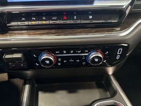 Used 2024 GMC Sierra 1500 Elevation w/ Elevation Premium Package AWD/4WD image 23