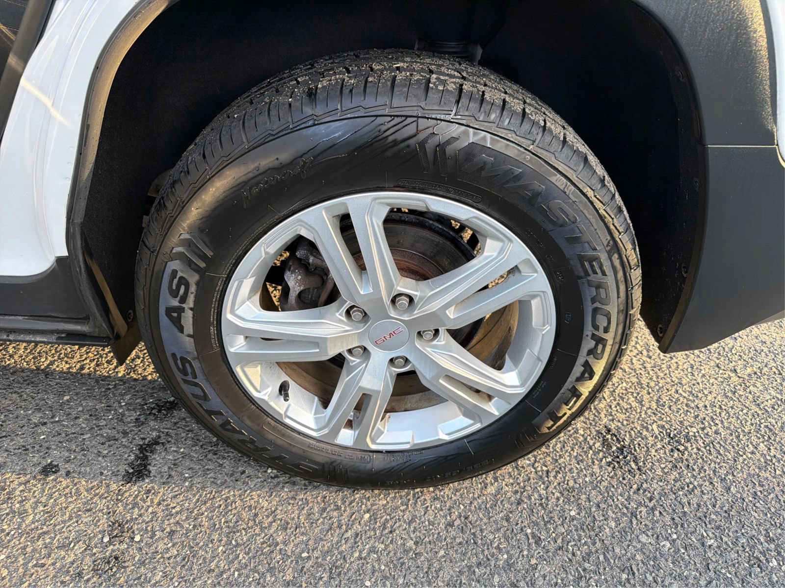 Used 2019 GMC Terrain SLE w/ Driver Convenience Package AWD/4WD image 15