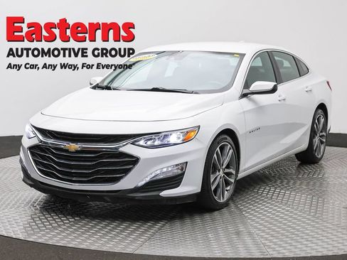 Used 2024 Chevrolet Malibu LT FWD image 1
