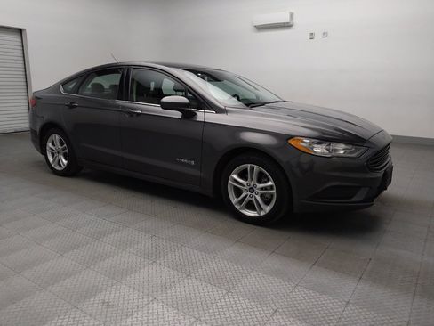 Used 2018 Ford Fusion S image 13
