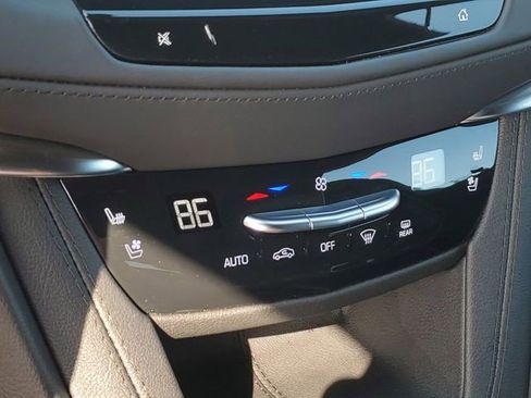 Used 2024 Cadillac XT5 Sportv w/ Platinum Package image 3