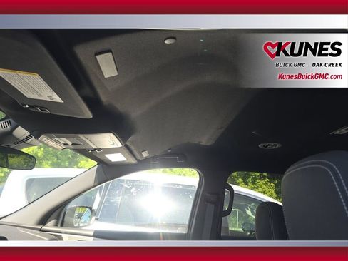 Used 2024 Chevrolet Traverse LT FWD image 27