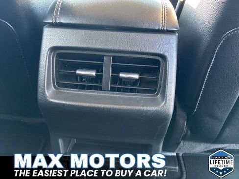 Used 2024 Ford Edge Titanium AWD/4WD image 16