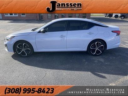 Used 2024 Nissan Altima 2.5 SR