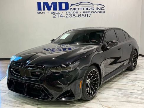 Used 2025 BMW M5 w/ Executive Package AWD/4WD image 1