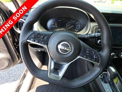 Used 2024 Nissan Kicks SV FWD image 6