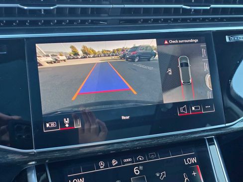 Used 2024 Audi Q7 3.0T Premium Plus image 32