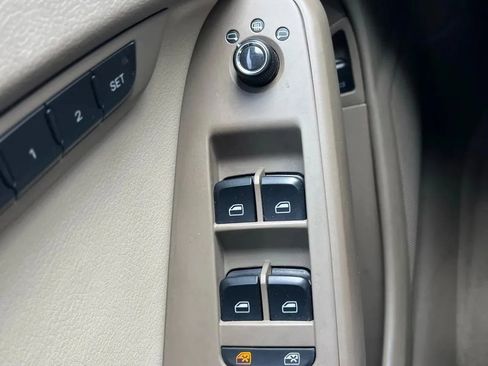 Used 2009 Audi A4 2.0T Premium Plus image 14